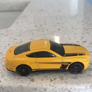 Hot wheels Ford 2015 mustang GT